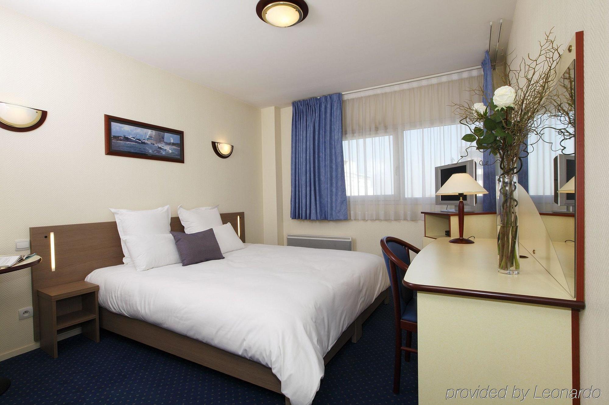 Appart'City Pontoise Cergy-Le-Haut Room photo